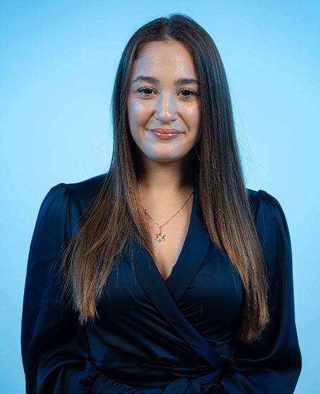Gabriela B.